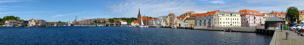 Harbour in the middle of Sonderborg, photo: Tola 69